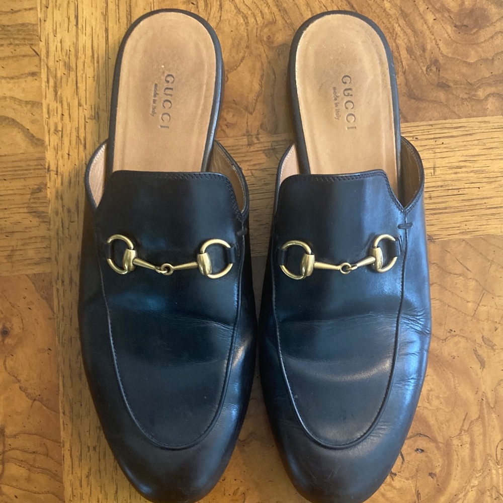 Gucci Black Leather Women's Loafers size 39.5 (9.5)